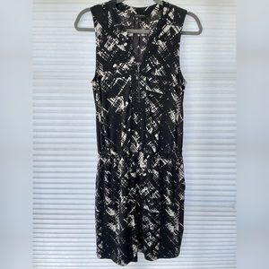 Banana Republic Dress 🖤🤍